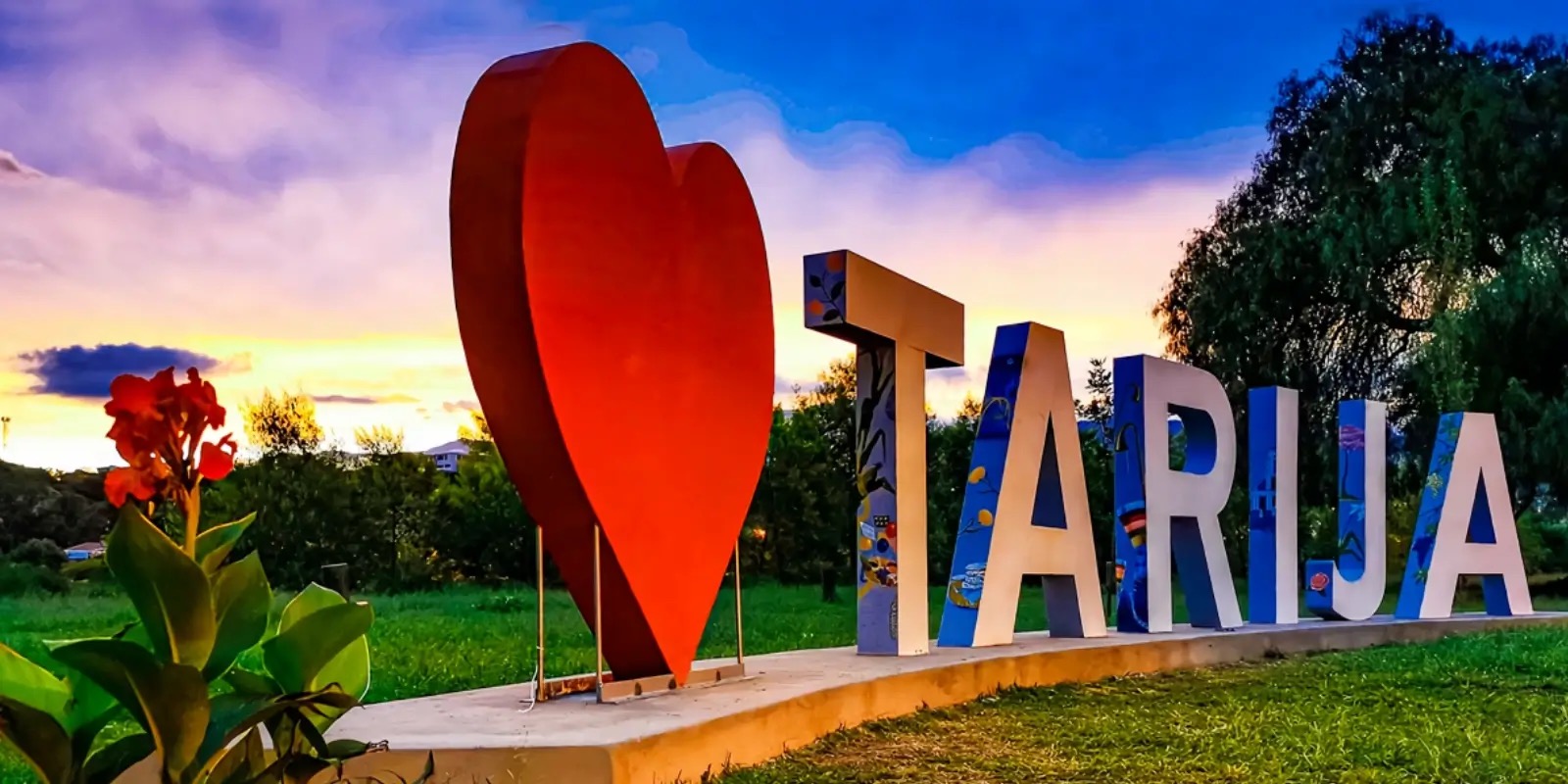 Tarija - La Andalucía Boliviana